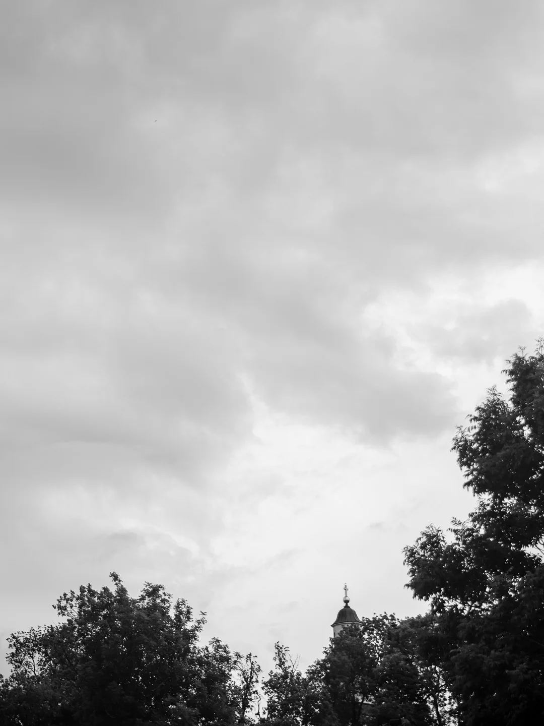 Katolskt bröllop i Vårdsbergs kyrka av Studio Engström - bröllopsfotograf i Linköping Norrköping Östergötland